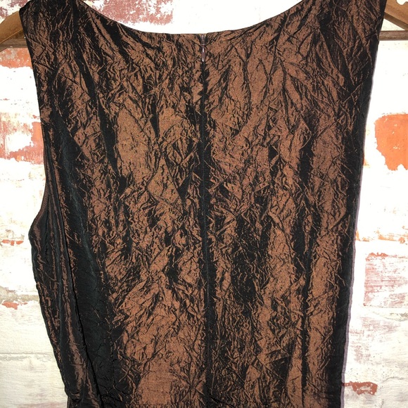 Sleeveless knee length dress with bead trim - Picture 5 of 8